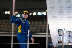 Подиум: победитель Оливер Роуленд, DAMS