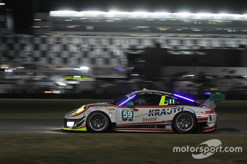 #59 Manthey Racing Porsche 911 GT3 R: Steve Smith, Randy Walls, Harald Proczyk, Sven Müller, Matteo Cairoli