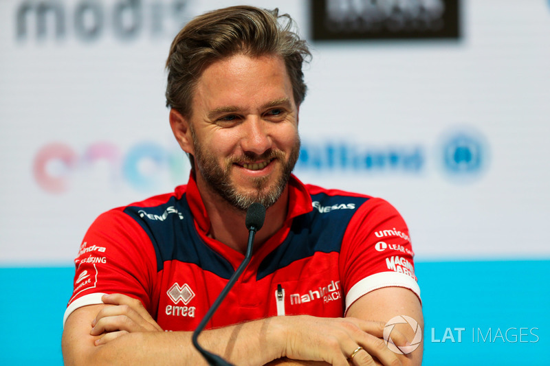 Ник Хайдфельд – <img src="https://cdn-3.motorsport.com/static/img/cfp/0/0/0/0/83/s3/germany-4.jpg" alt="" width="20" height="12" /> «Боруссия» (Менхенгладбах)