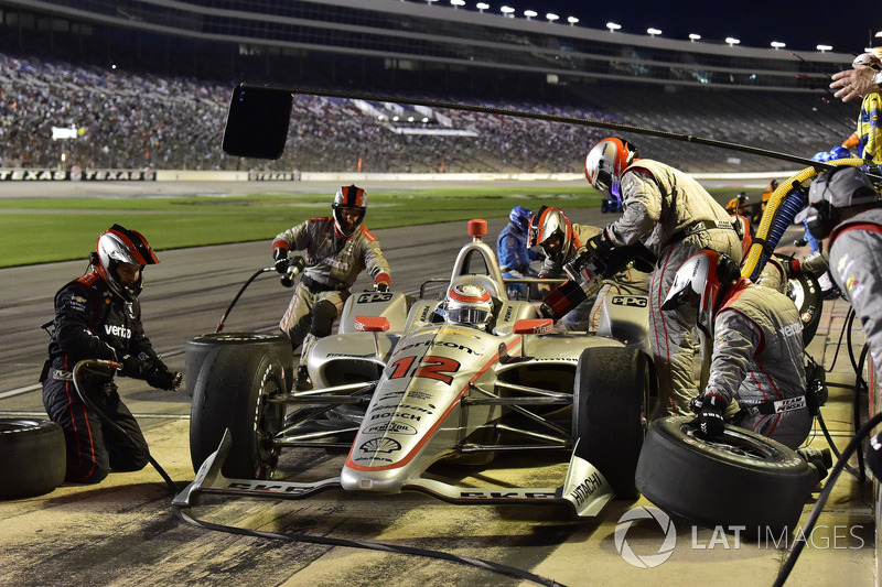 Will Power, Team Penske Chevrolet, pit stop, crew
