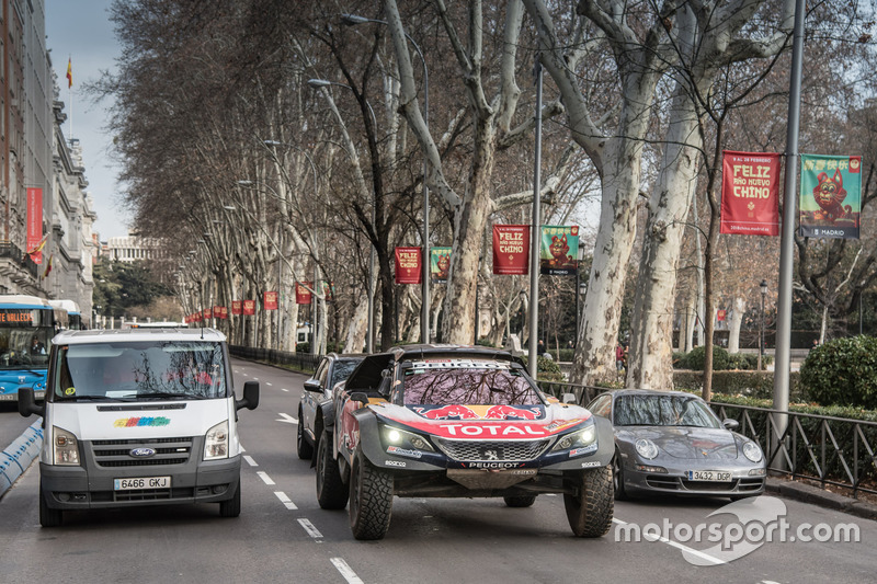 Карлос Сайнс, Лукас Крус, Peugeot Sport, у Мадриді