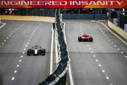 Sebastian Vettel, Ferrari SF71H, et Lance Stroll, Williams FW41 Mercedes