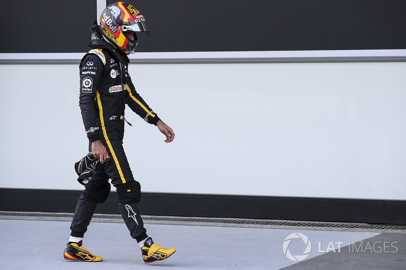 Carlos Sainz Jr., Renault Sport F1 Team en parc ferme