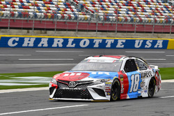 Kyle Busch, Joe Gibbs Racing, Toyota Camry M&M's Red White & Blue
