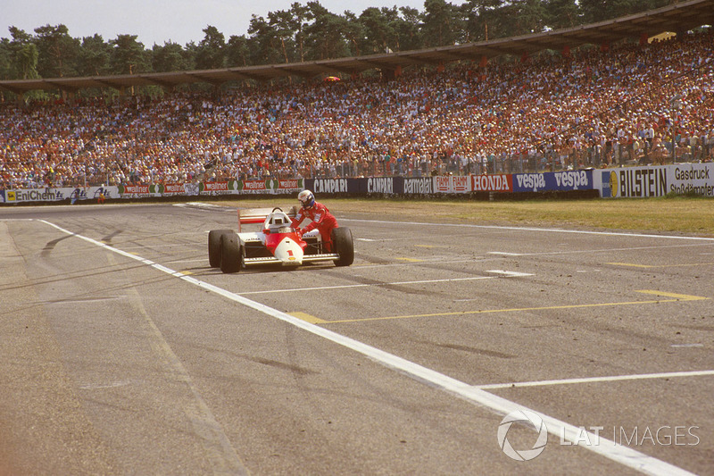 Alain Prost, McLaren MP4/2C, ohne Benzin