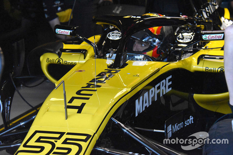 Область кокпита Renault RS18