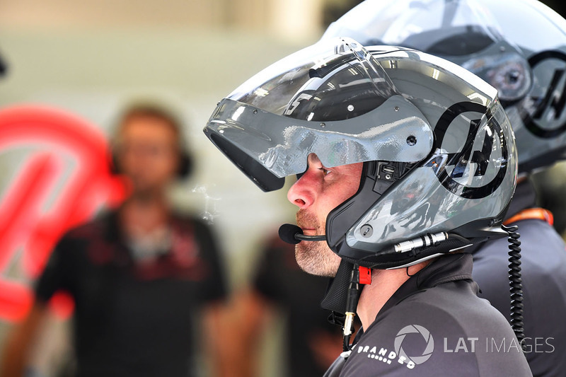 Meccanici Haas F1