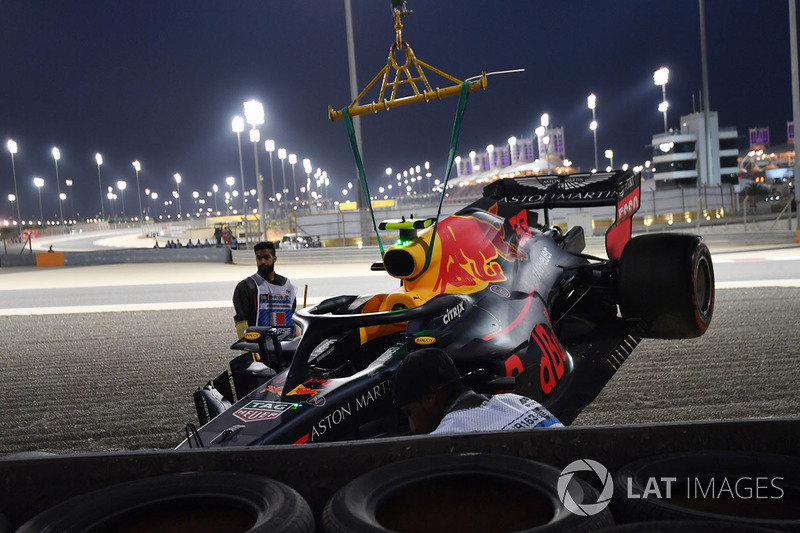 15: Max Verstappen, Red Bull Racing RB14, no time (kecelakaan di Q1)