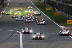 #7 Toyota Gazoo Racing Toyota TS050-Hybrid: Mike Conway, Kamui Kobayashi, Jose Maria Lopez leads