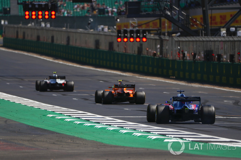 Кевін Магнуссен, Haas F1 Team VF-18, Стоффель Вандорн, McLaren MCL33, Брендон Хартлі, Toro Rosso STR13