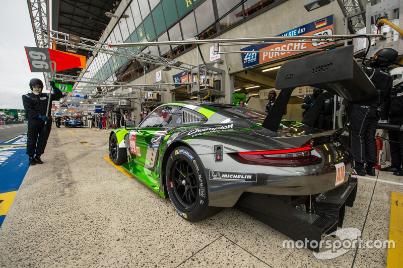 #99 Dempsey Proton Competition Porsche 911 RSR: Patrick Long, Tim Pappas, Spencer Pumpelly