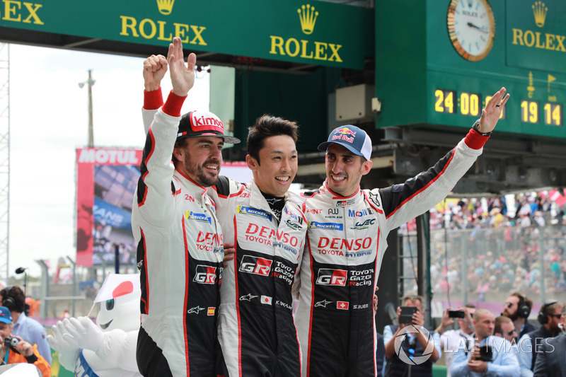 Winners #8 Toyota Gazoo Racing Toyota TS050: Sébastien Buemi, Kazuki Nakajima, Fernando Alonso