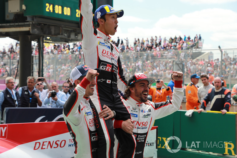 Winners #8 Toyota Gazoo Racing Toyota TS050: Sébastien Buemi, Kazuki Nakajima, Fernando Alonso