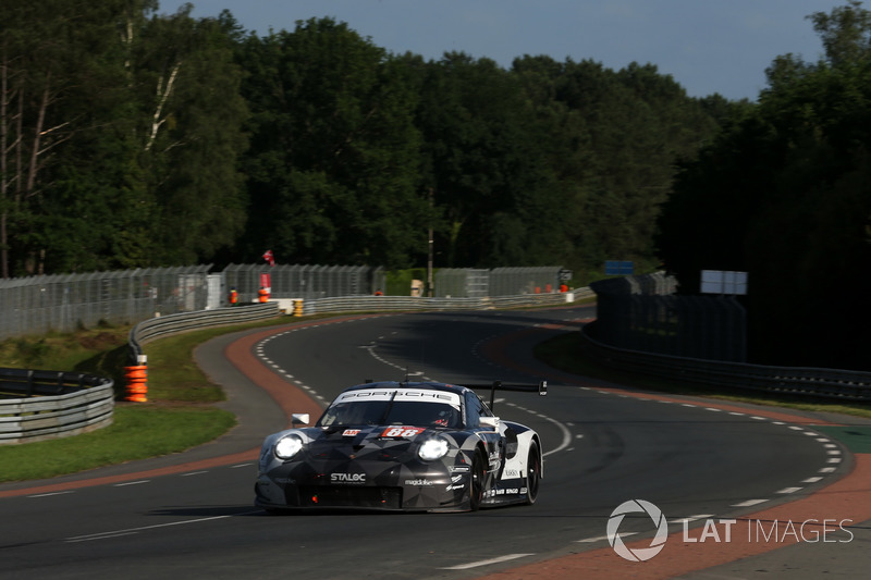 #88 Dempsey Proton Competition Porsche 911 RSR: Matteo Cairoli, Khaled Al Qubaisi, Giorgio Roda