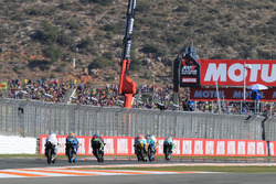 Joan Mir, Leopard Racing leads