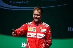 El ganador de la carrera de Brasil Sebastian Vettel, Ferrari