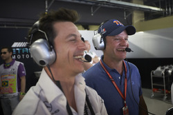 Toto Wolff, Executive Director Mercedes AMG F1, with Rubens Barrichello