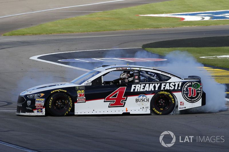 Pemenang balapan, Kevin Harvick, Stewart-Haas Racing, Ford