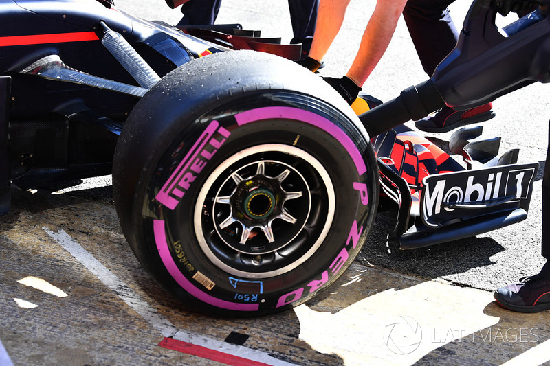 Переднее колесо Red Bull RB14