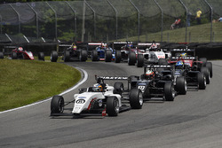 Le vainqueur Kyle Kirkwood