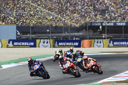 Maverick Viñales, Yamaha Factory Racing, Andrea Dovizioso, Ducati Team