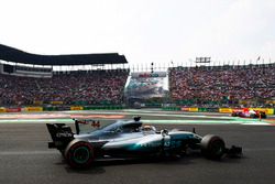 Льюис Хэмилтон, Mercedes AMG F1 W08