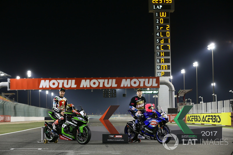 Il campione WSBK Jonathan Rea, Kawasaki Racing, il campione WSSP Champion Lucas Mahias, GRT Yamaha Official WorldSSP Team