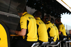 Renault Sport F1 Team, Kommandostand