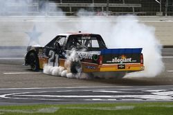 Race winner Johnny Sauter, GMS Racing Chevrolet