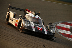 #2 Porsche Team Porsche 919 Hybrid: Romain Dumas, Neel Jani, Marc Lieb