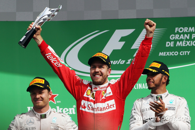 Sebastian Vettel, Ferrari celebra su tercer puesto en el podio