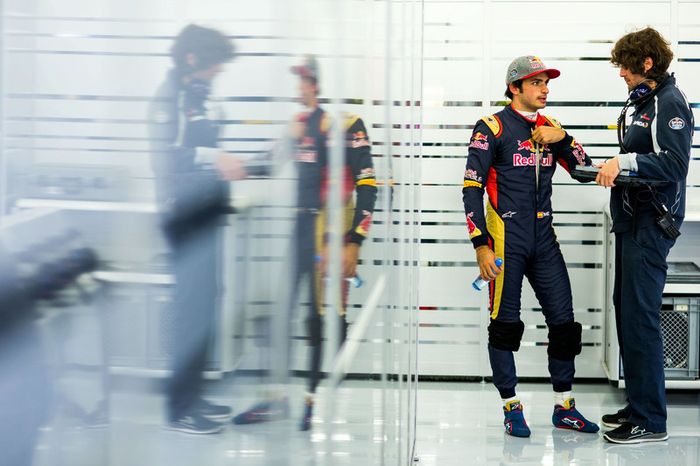 Carlos Sainz Jr., Scuderia Toro Rosso STR11