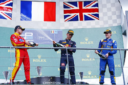 Podium: winner Pierre Gasley, PREMA Racing, second place Jordan King, Racing Engineering, third place Alex Lynn, DAMS