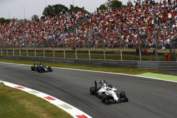 Felipe Massa, Williams FW38 Mercedes; Fernando Alonso, McLaren MP4-31 Honda