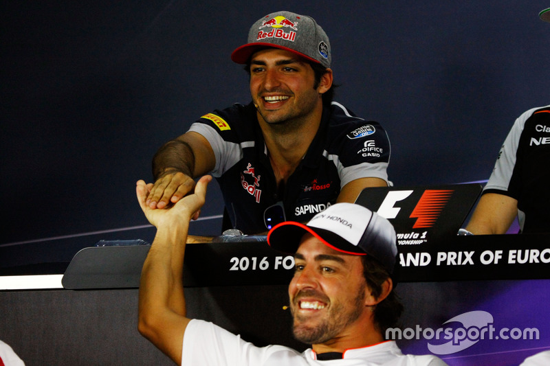 Fernando Alonso, McLaren y Carlos Sainz Jr., Scuderia Toro Rosso