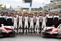 #5 Toyota Racing Toyota TS050 Hybrid: Anthony Davidson, Sébastien Buemi, Kazuki Nakajima and #6 Toyota Racing Toyota TS050 Hybrid: Stéphane Sarrazin, Mike Conway, Kamui Kobayashi