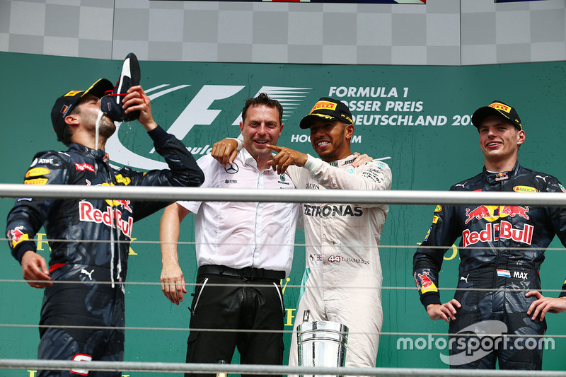 Podium: 1. Lewis Hamilton, Mercedes AMG F1; 2. Daniel Ricciardo, Red Bull Racing; 3. Max Verstappen,