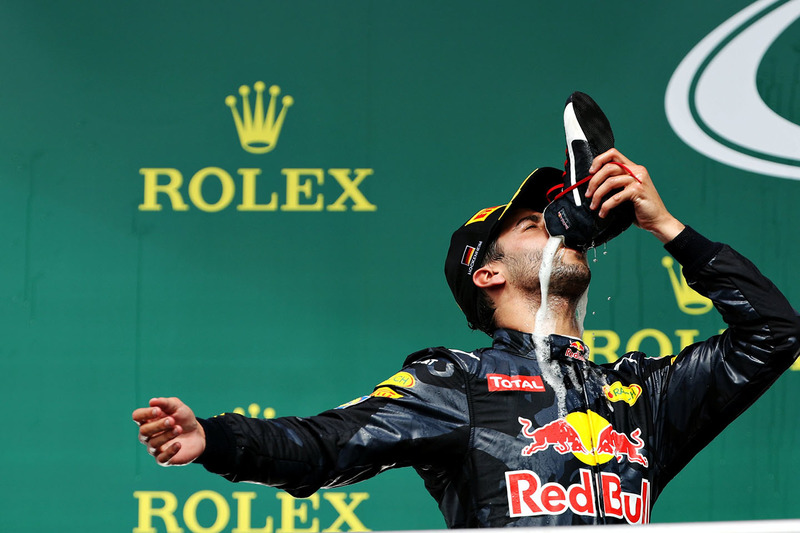 Podium: Daniel Ricciardo, Red Bull Racing celebrates his second position drinking champagne from his race boot