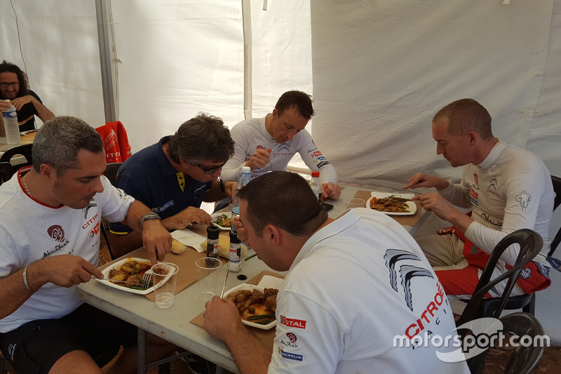 Kris Meeke e Paul Nagle a pranzo
