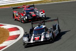 #1 Porsche Team Porsche 919 Hybrid: Timo Bernhard, Mark Webber, Brendon Hartley