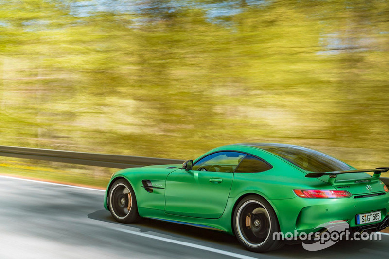 Mercedes-AMG GT R