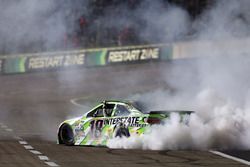 Le vainqueur Kyle Busch, Joe Gibbs Racing Toyota
