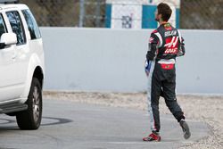Romain Grosjean, Haas F1 Team returns back to the pits