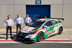 Tiago Monteiro, Rob Huff, Norbert Michelisz, Honda Racing Team JAS