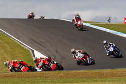Davide Giugliano, Aruba.it Racing - Ducati Team, Chaz Davies, Aruba.it Racing - Ducati Team, Nicky Hayden, Honda WSBK Team et Sylvain Guintoli, Pata Yamaha