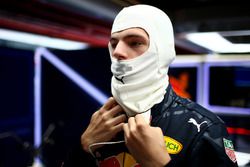 Max Verstappen, Red Bull Racing prepares in the garage