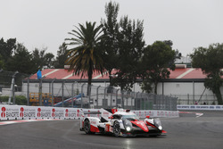 #6 Toyota Racing Toyota TS050 Hybrid: Stéphane Sarrazin, Mike Conway, Kamui Kobayashi