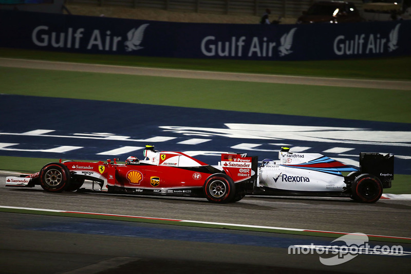 Kimi Raikkonen, Ferrari SF16-H and Valtteri Bottas, Williams FW38