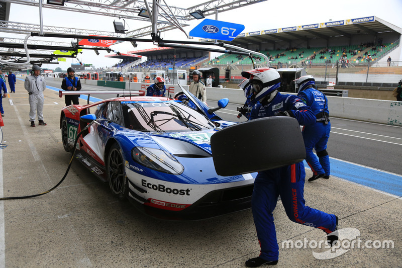 #67 Ford Chip Ganassi Racing Ford GT: Marino Franchitti, Andy Priaulx, Harry Tincknell