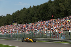 Kevin Magnussen, Renault Sport F1 Team RS16